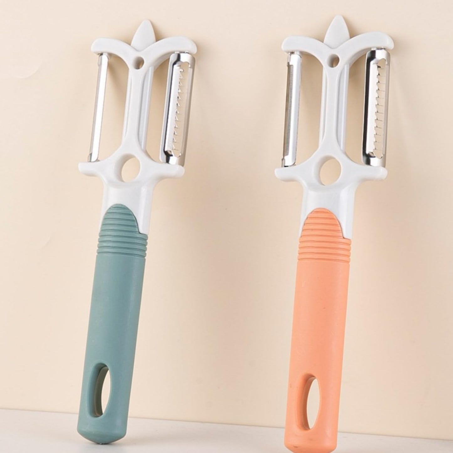 3-in-1 Multifunctional Fruit and Vegetable Peeler, Convenient Grater with Non-Slip Handle, suitable for all kinds of fruits and vegetables, such as potatoes, cucumbers, carrots, apples and cheese,etc