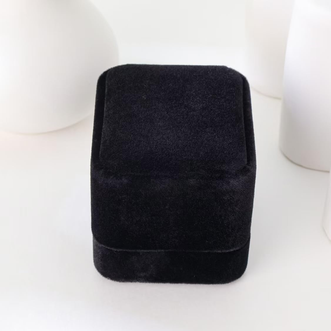 Niche-Finds Black Velvet Ring Box – Luxury Soft Velvet Jewelry Gift Box for Engagement, Wedding, Proposal & Storage (2.5″ Square)