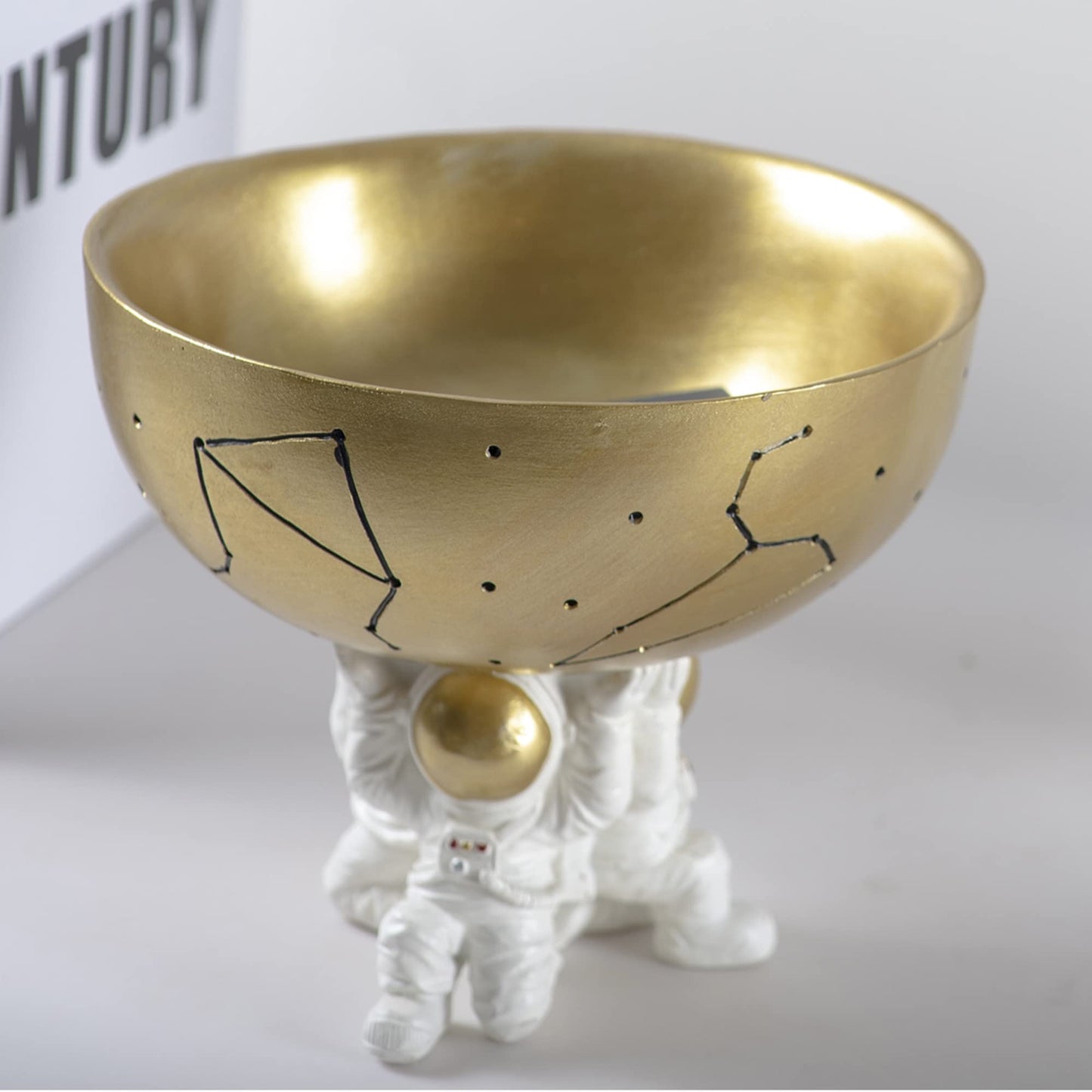 BUTILIVEEN Astronaut Decorative Bowl for Sundries, Spaceman Candy Bowl, Key Holder and Jewelry Storage Box, Astronaut Decor, Gifts for Spaceman Lover, Resin, 5.09" W