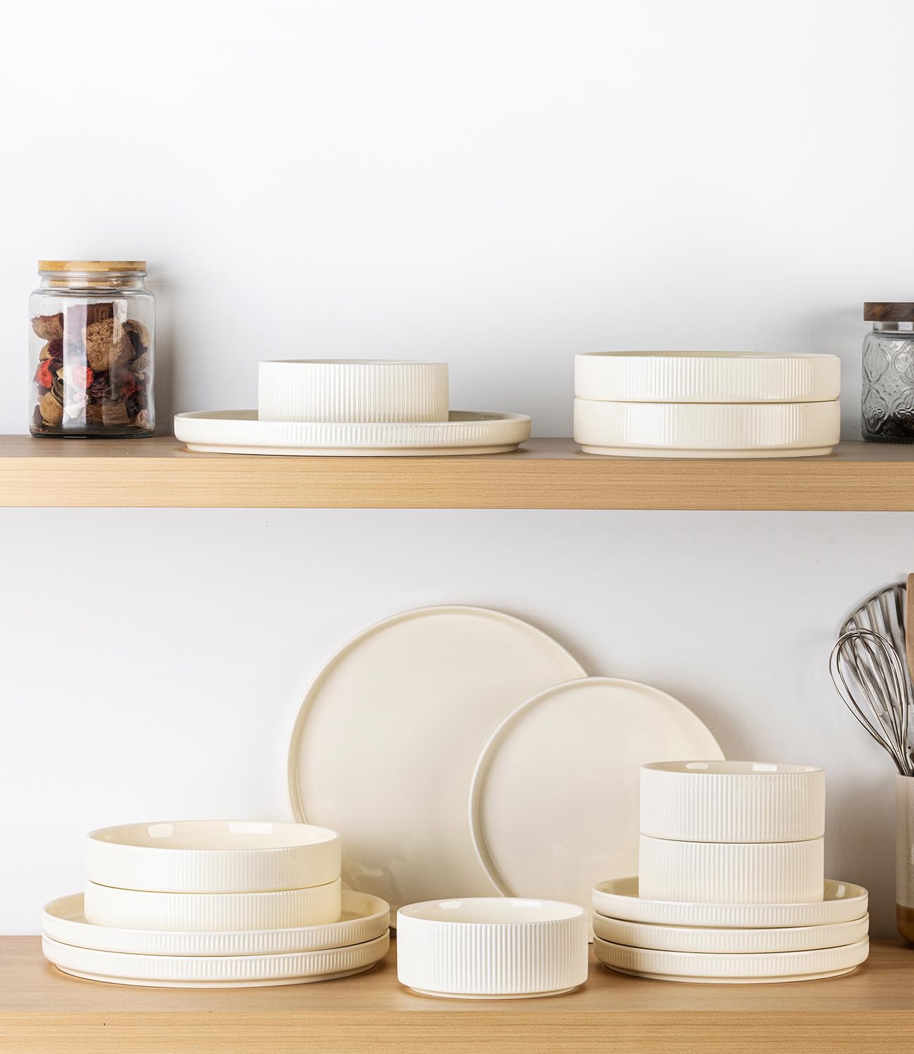 TheTerra Ceramic Dinnerware Sets for 4, 12 Pieces Porcelain Lightweight Plates and Bowls Sets, Scratch Resistant Dish Set, Oven & Microwave & Dishwasher Safe, Beige