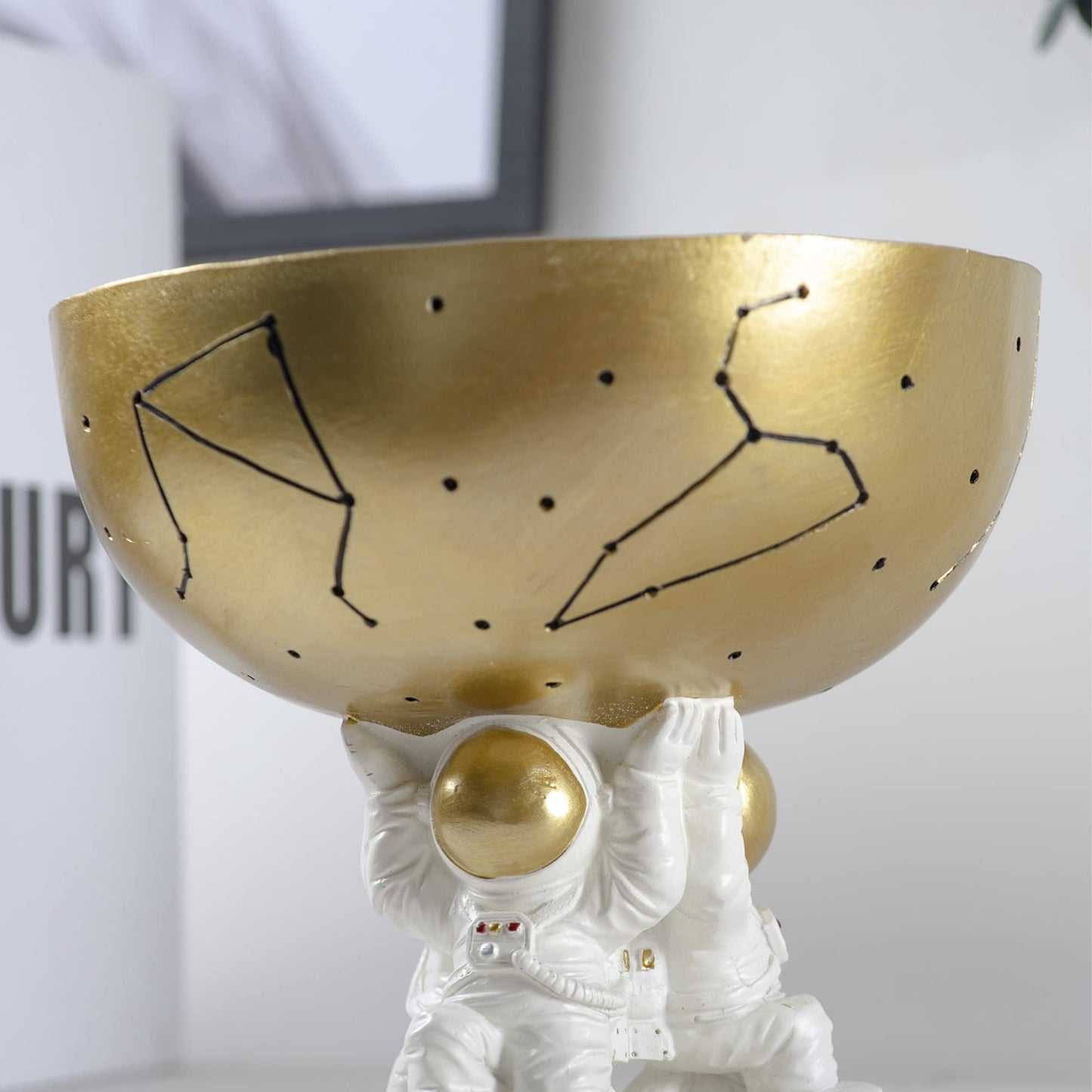 BUTILIVEEN Astronaut Decorative Bowl for Sundries, Spaceman Candy Bowl, Key Holder and Jewelry Storage Box, Astronaut Decor, Gifts for Spaceman Lover, Resin, 5.09" W