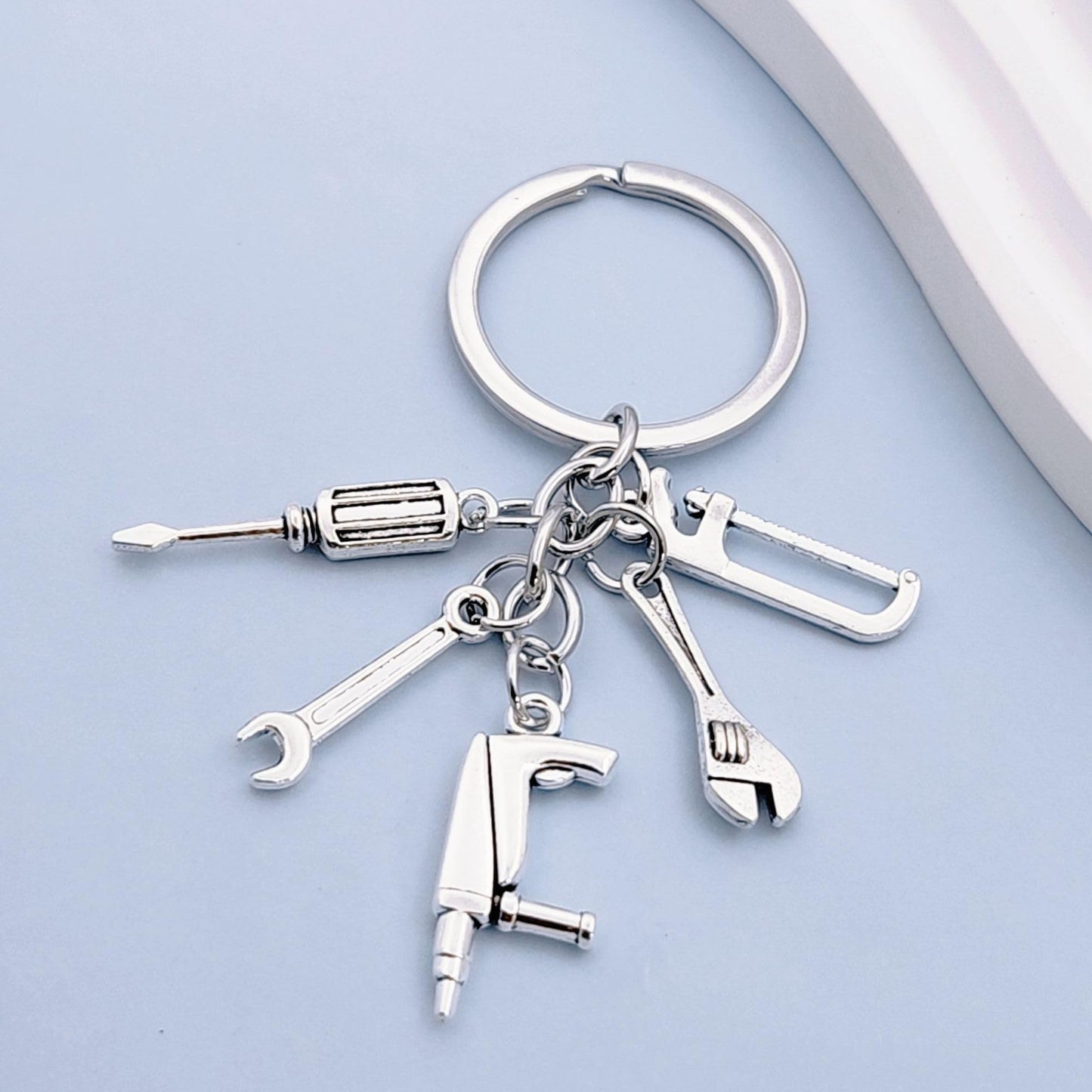 iMagitek 20Pcs Dad Grandpa Toolbox Keychains Screwdriver Wrench Saw Keychains for Father Grandpa Men's Keying Gifts Father's Day Birthday Gifts