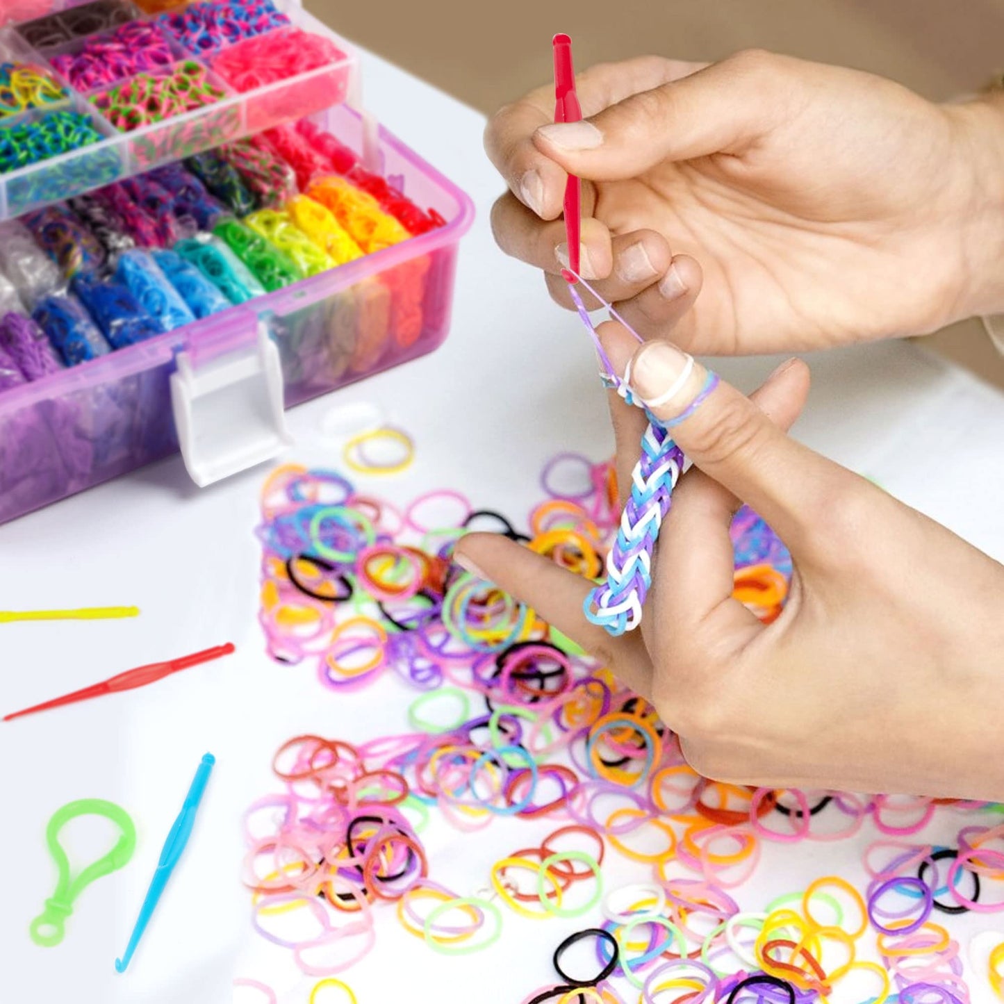 INSCRAFT 17500+ Rubber Loom Bands with 3 Layer Container, 28 Colors, 600 S-Clips, 352 Beads, 40 Cartoon Pendant, Bracelet Making Refill Kit for Kids