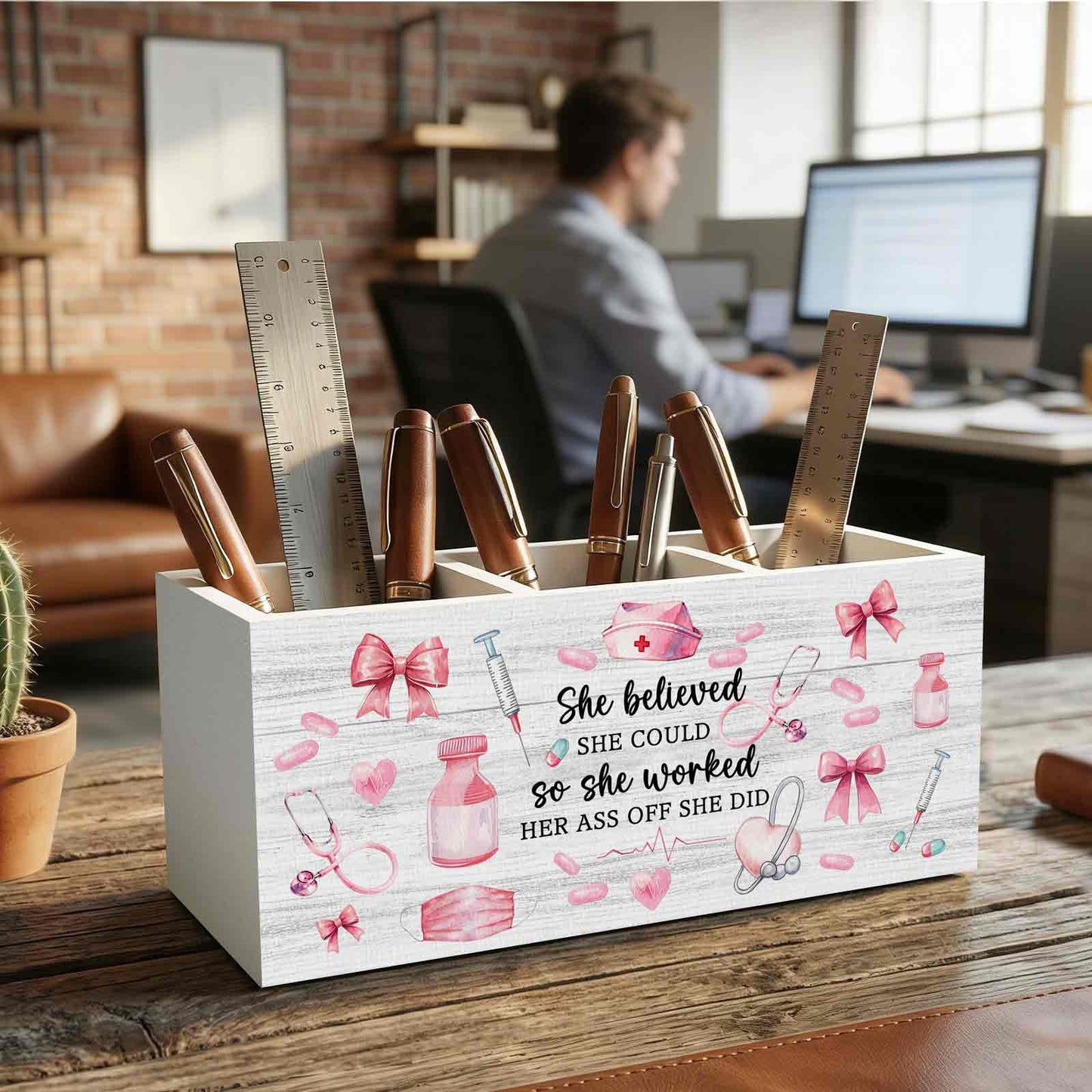 XINCEYWJ Pink Nurse Office Pencil Pen Holder for Desk Organizer, Nurse Appreciation Gifts, Nursing Week Gifts, Nurses Gift for Women Wooden Box Decorations for Office Desk Tabletop Decor
