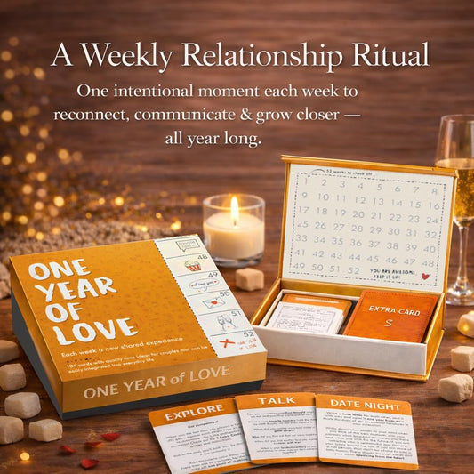 C + C FÜR PAARE One Year of Love Couple Game - Unique Couples Gift for Wedding Anniversary, as Stocking Stuffer, for Valentine's Day or Just Because - 52 Card Relationship Ritual