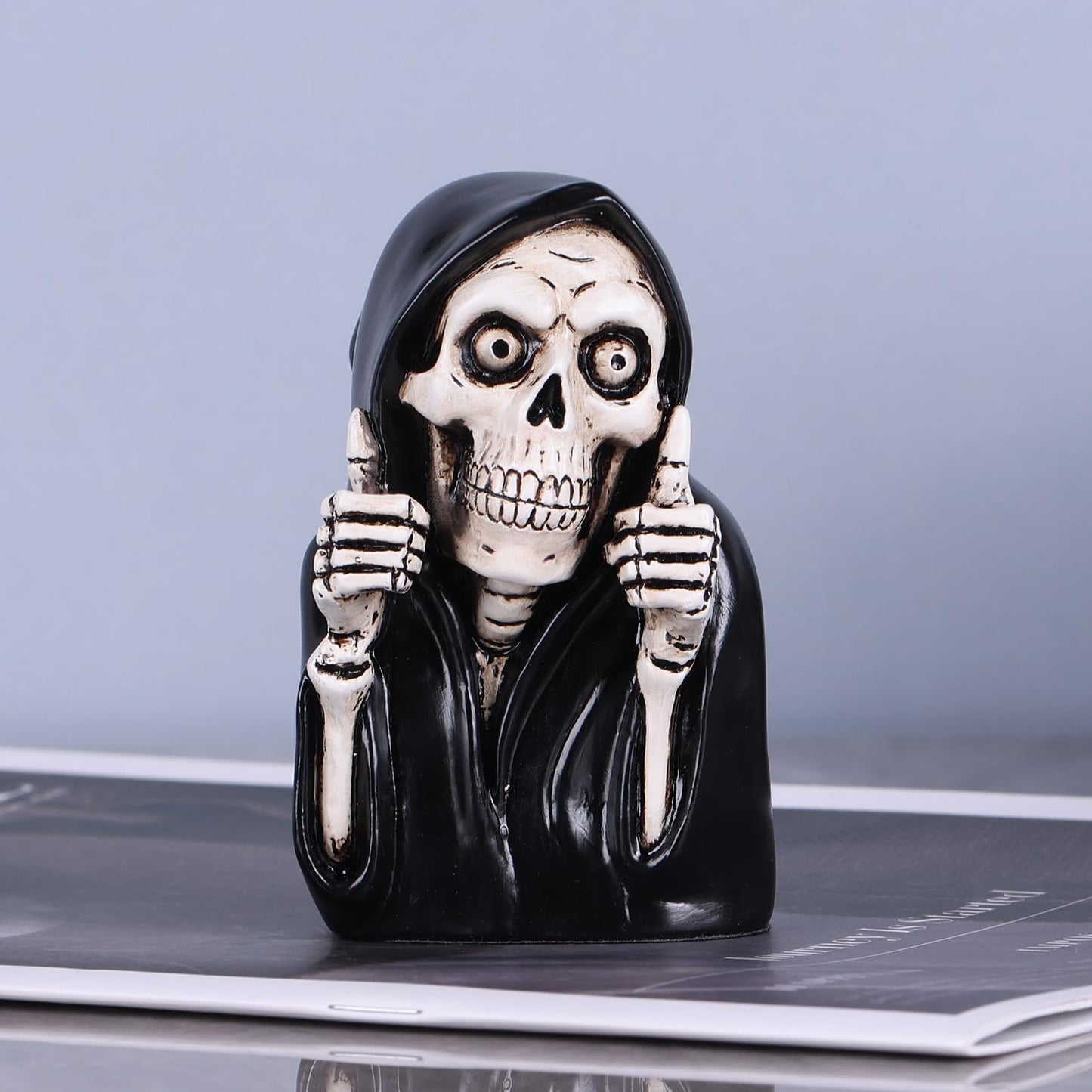 Funny Skeleton Figurine- 3.9inch Gothic Grim Reaper Skeleton Knick Knacks,Thumbs Up Mini Skull Figurines,Resin Punk Halloween Home Decor Statue,Retro Death Figurine Dark Humor Gifts for Women