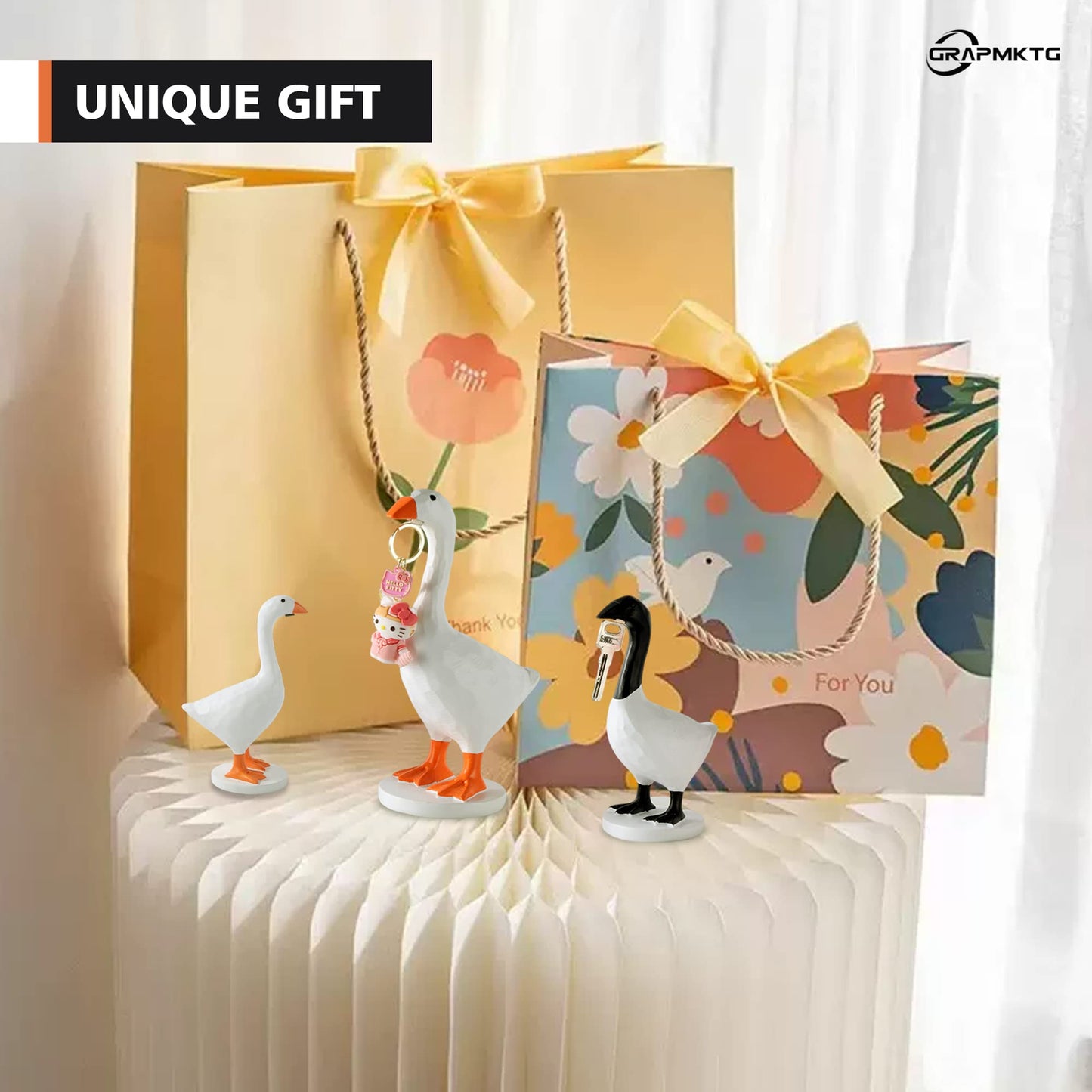 GRAPMKTG Magnetic Goose Key Holder Cute Home Decor Kawaii Room Office Table Desk Decor Aesthetic Funny Bedroom Decor Housewarming Gifts for Women Men1 Pack