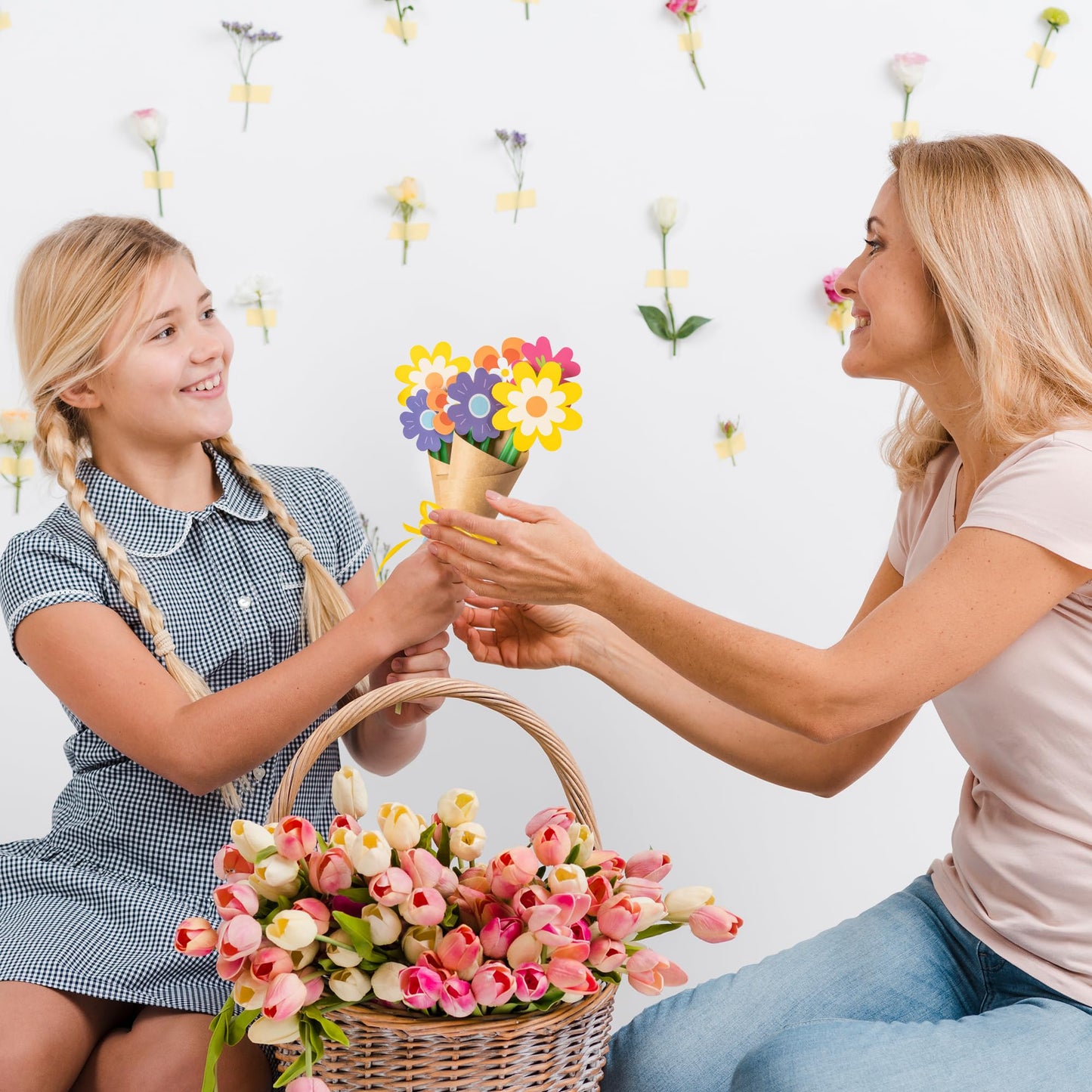 BeYumi Flower Bouquet Craft Kit - 48Pcs Mother's Day Flower Bouquet Craft for Kids Make Your Own Bunch of Flowers Teacher Appreciation Week DIY Thankful Gift Set School Classroom Home Fun Activities