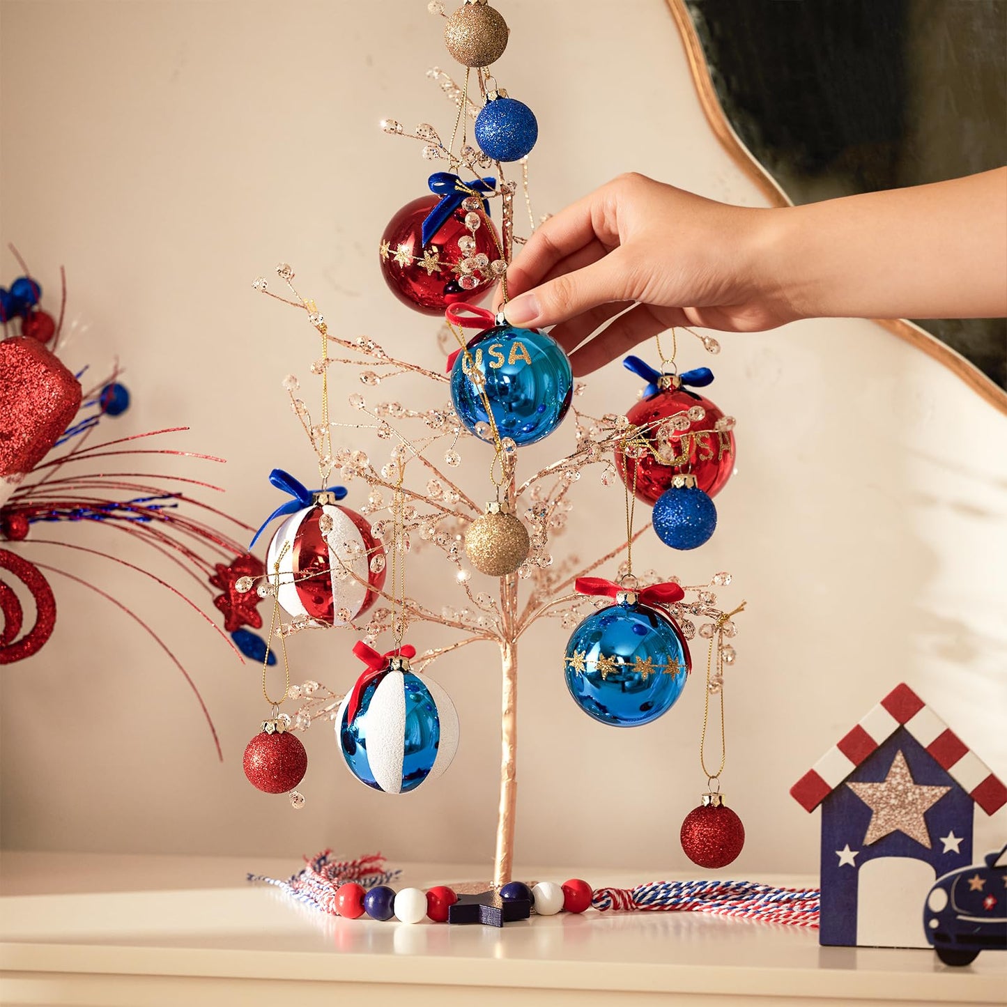 DN DECONATION 4th of July Tree Patriotic Decorations Red White and Blue Hanging Decor Balls with USA Stars & Glitter, Memorial Independence Day Decorations Party, Summer Gift 12 Pcs Shatterproof