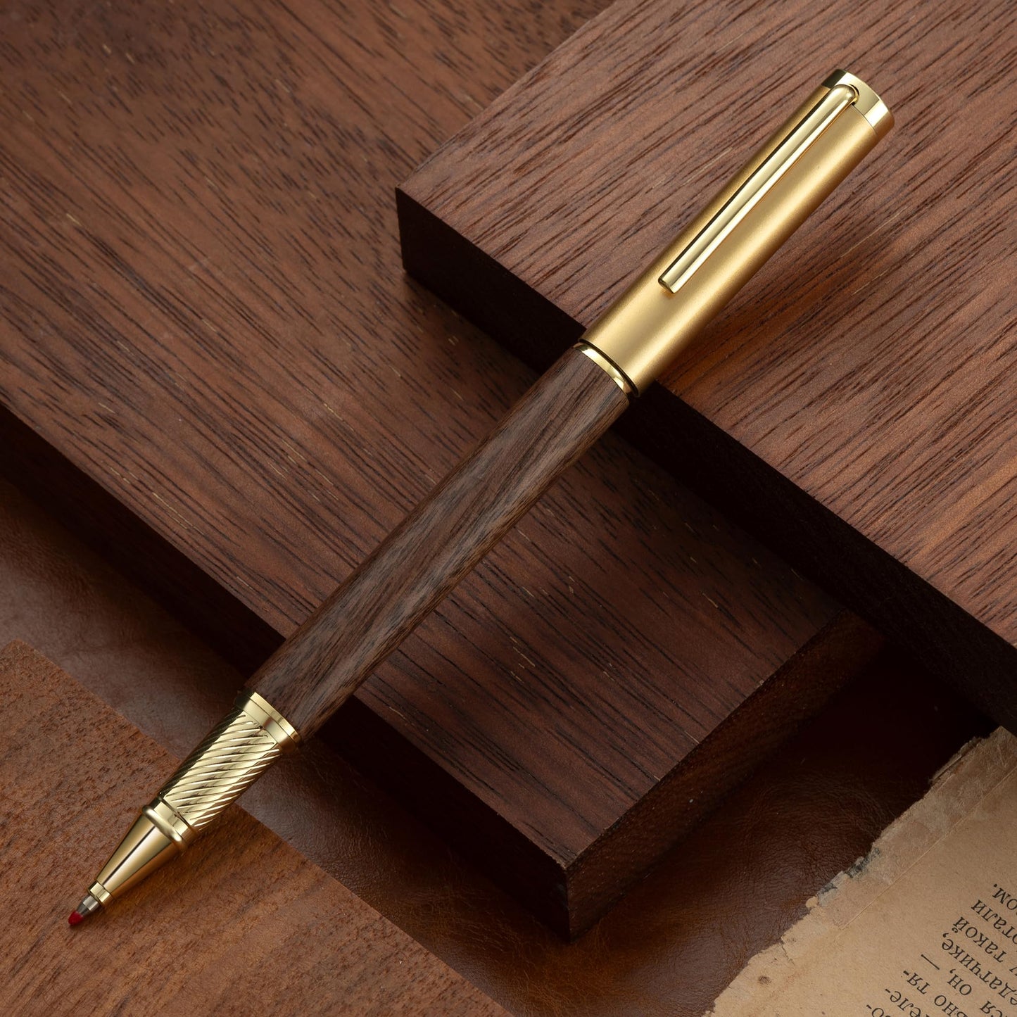 HUASHILAI Luxury Wooden and Metal Rollerball Pen Set with Spare Gel Ink Refill,Rosewood,White Oak,Walnut Wood Signature Roller Ball Pen,Business Gift Set for Men and Women (Walnut Wood)
