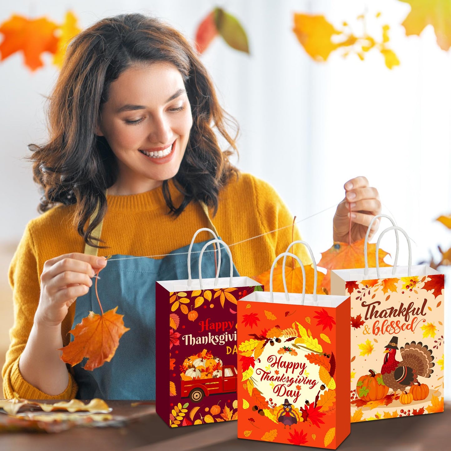 Qeeenar 36 Pcs Thanksgiving Gift Bags Fall Turkey Party Favors Pumpkin Turkey Goodie Candy Paper Bags with Handles Autumn Harvest Treat Pouch for Thanksgiving Party Decorations Supplies