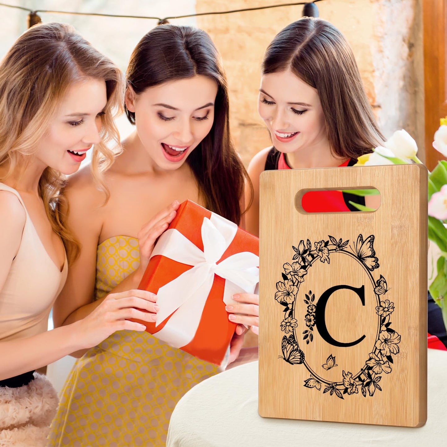 Personalized Cutting Board, Initial Christmas Birthday Gifts for Women, Christmas Monogram Gifts for Mom Sister Friend, Women Gift for Wedding Anniversary Housewarming Thanksgiving Kitchen Decor