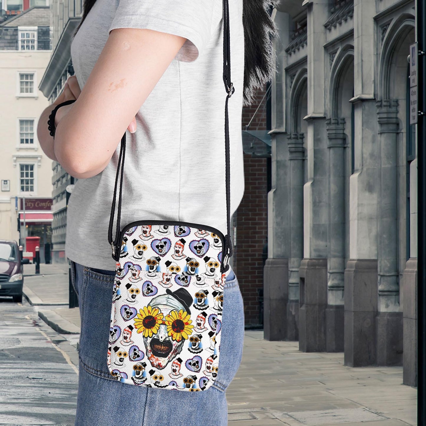 BWWKTOP Horror Clown Crossbody Bag Scary Art Clown Gift Work Of Art Makeup Bag Horror Movie Fan Gift Merchandise (Sunflower Glass-xk B)
