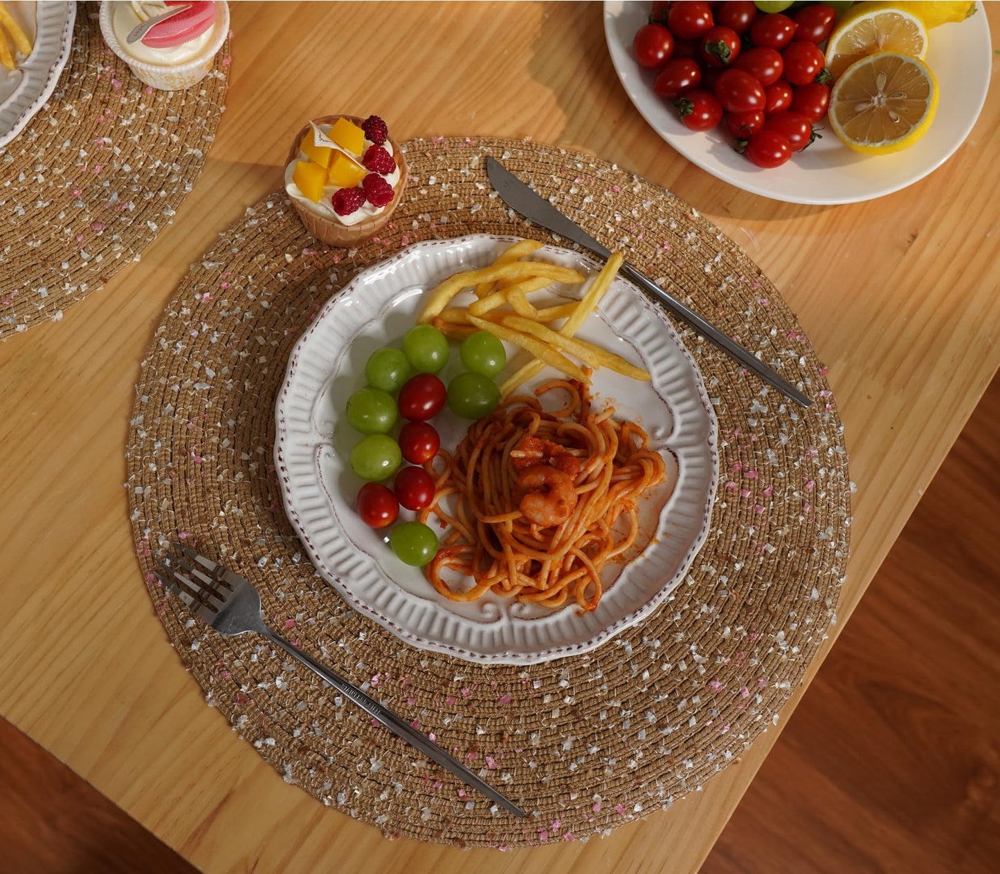 Zupro Round Placemats Set of 6,15inch Braided Cotton Table Mats Heat Resistant Nonslip Washable,for Kitchen Dining Tables Four Seasons Dinner Parties Thanksgiving Christmas and Everyday Use.Khaki
