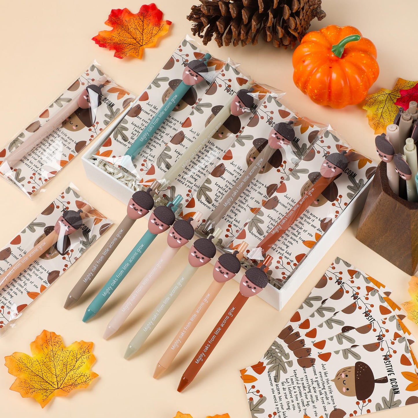 Saypacck 30 Set Thanksgiving Gift Bulk for Coworkers Positive Acorns Ballpoint Pens with Inspirational Positive Cards Emotional Appreciation Fall Gifts for Staff Friend Office Supplies Party Decor