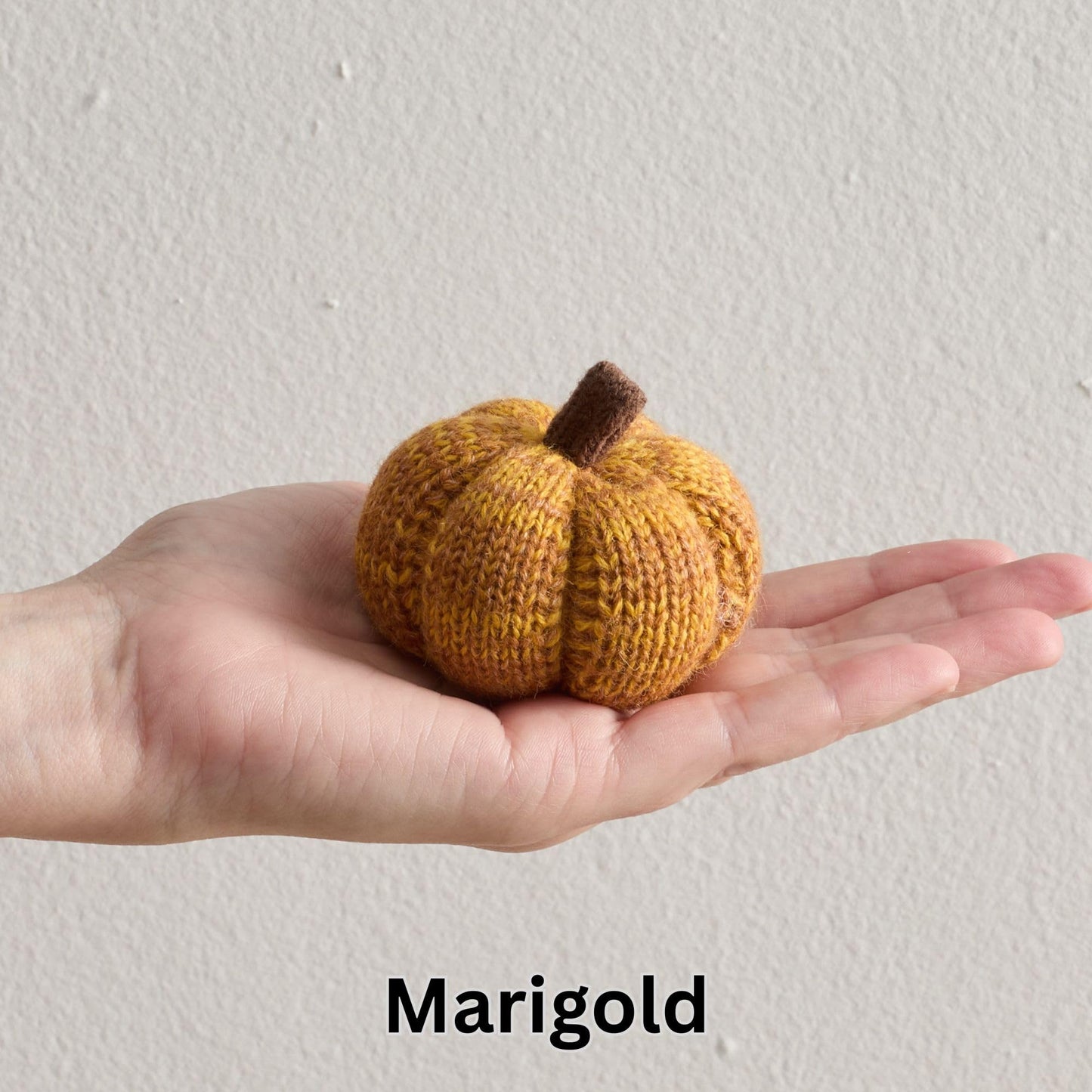Your Heart's Content Set of 5 Cozy Mini Knit Pumpkins Classic Autumn Orange Gold Rust, Table top Bowl Filler, Kitchen Tiered Tray for Gift, Gift for Hostess (Sunset 2.5 Inch Set)