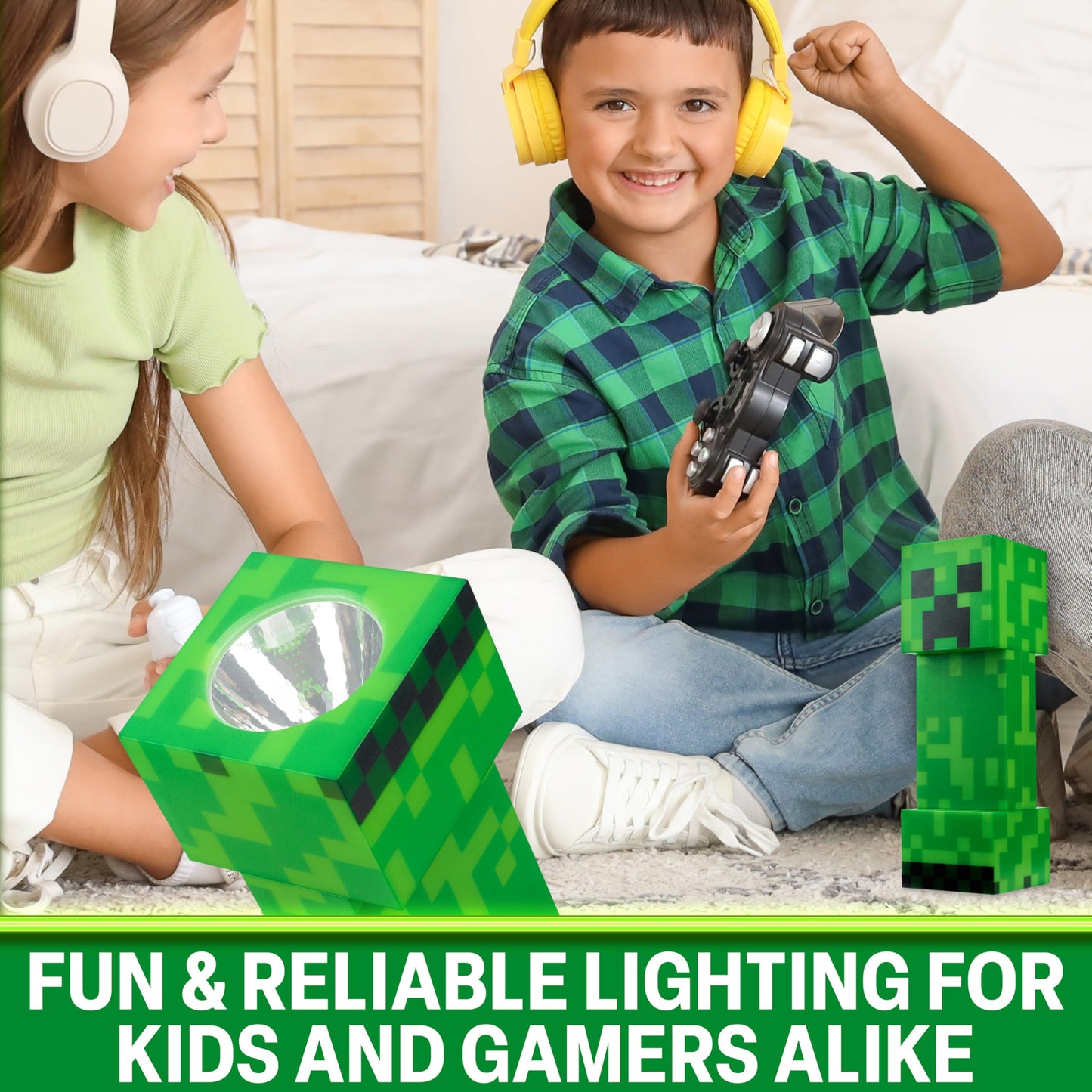 Minecraft Creeper Torch Night Light for Kids, 2-in-1 Flashlight and Lamp with USB and Battery Power, Bedroom Decor, Desk Light, Gamer Gifts for Boys