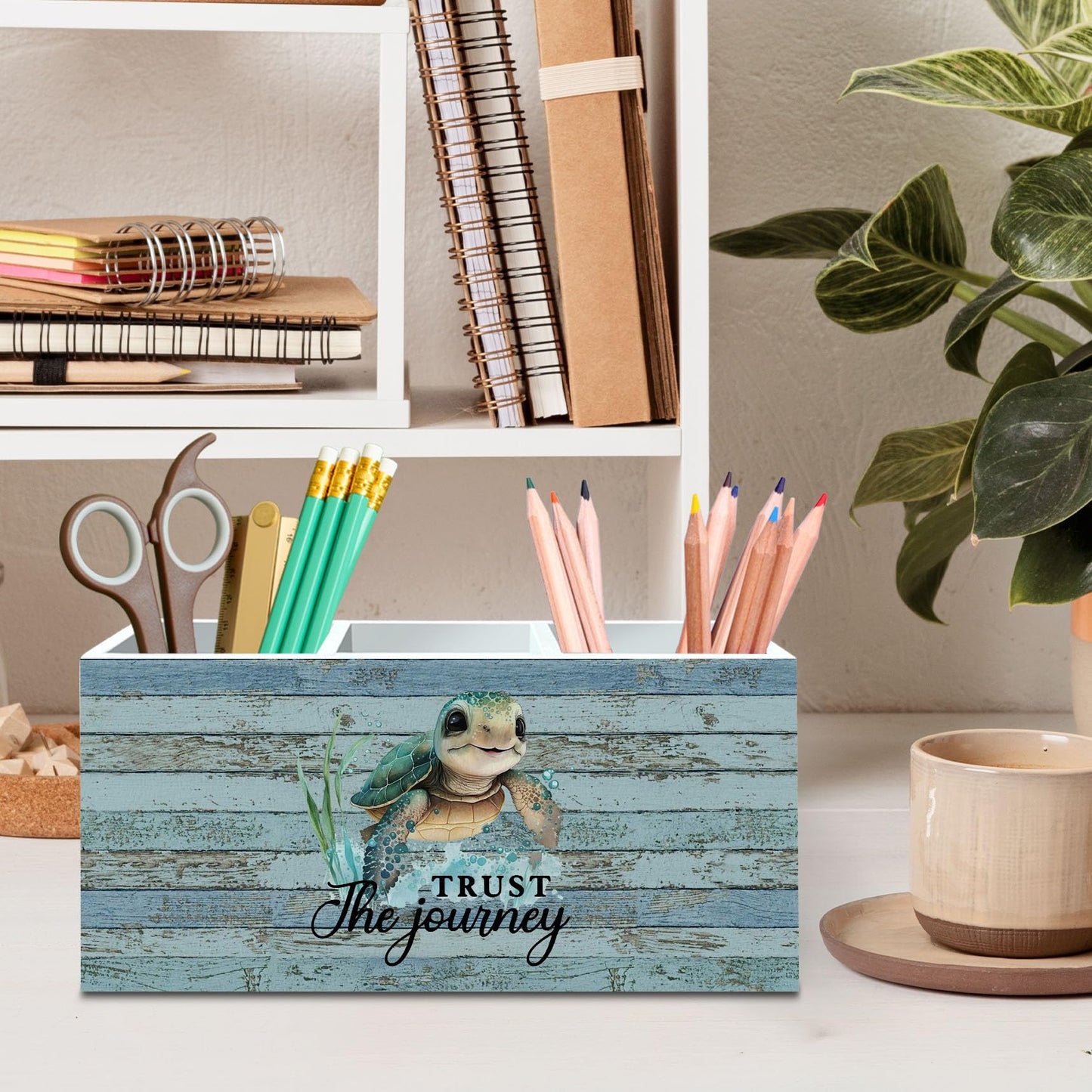 DILSJ Coastal Beach Sea Turtle Pen Pencil Holder Organizer for Desk, Sea Turtle Gifts, Trust the Journey Inspirational Wooden Box Signs for Home Office Desk Tabletop Decoration