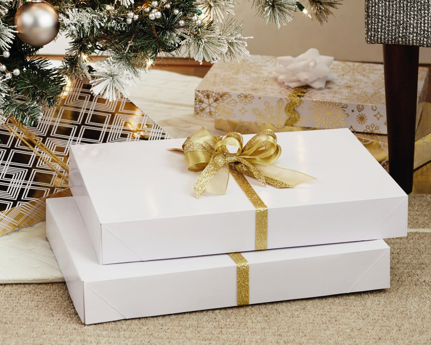Hallmark 17" XL Gift Boxes with Lids (12 White Robe Boxes, White) for Birthdays, Graduations, Christmas, Weddings, Bridal Showers